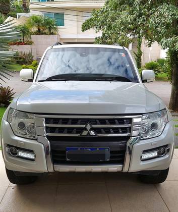 MITSUBISHI PAJERO FULL 3.2 HPE 4X4 16V TURBO INTERCOOLER DIESEL 4P AUTOMÁTICO